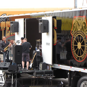 band truck
